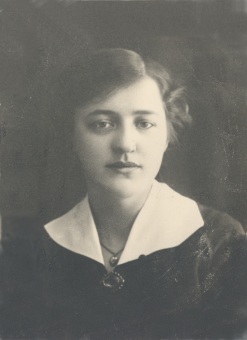 Iris Elisabet Svensson